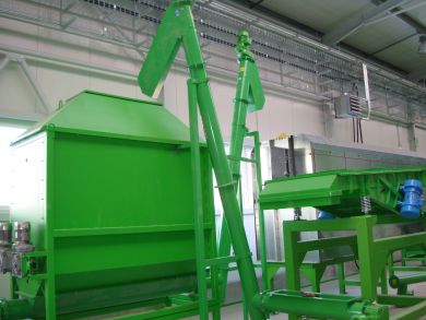 electrical waste, crushed cables, steel scrap, PET bottles, tires, textile, conveyor, spiral conveyor, worm conveyor, belt conveyor, worm conveyor, worm, spiral, Stanislav Rataj, Rataj a.s.,
